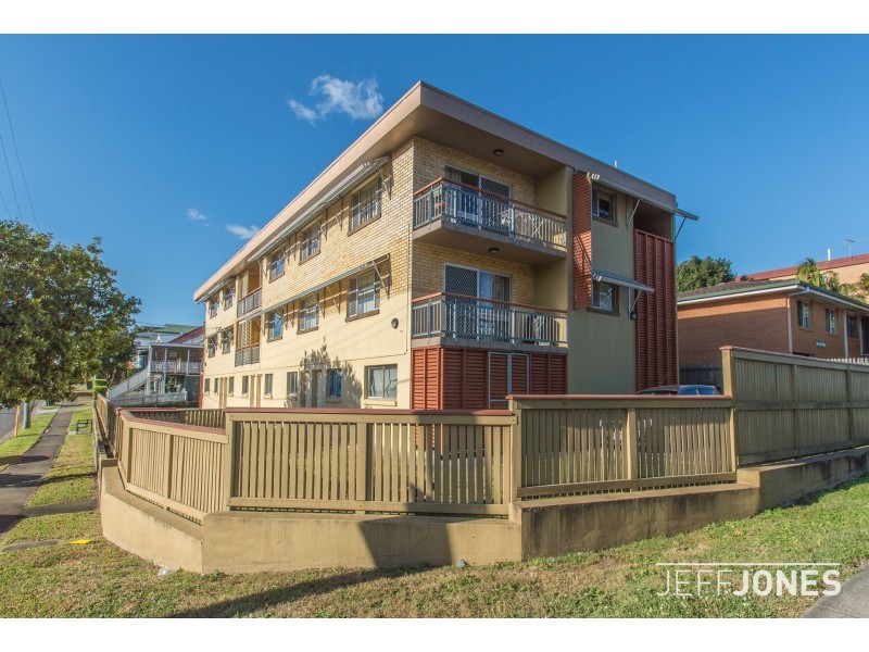 3/160 Juliette Street, Greenslopes QLD 4120