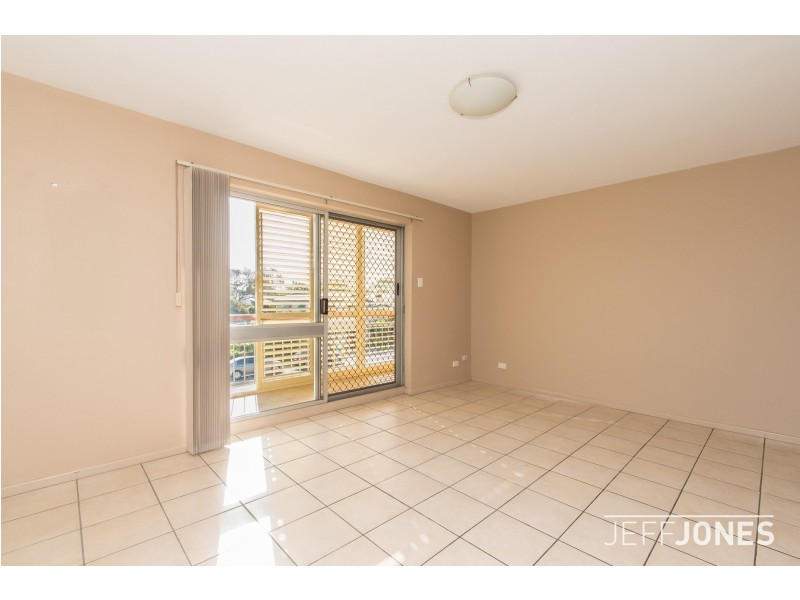 3/160 Juliette Street, Greenslopes QLD 4120