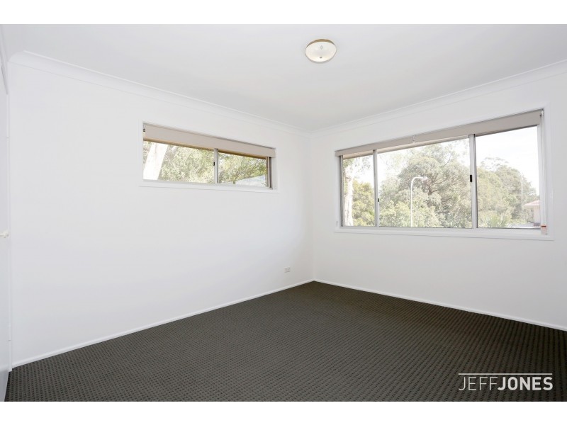 16 Catania Street, Wishart QLD 4122