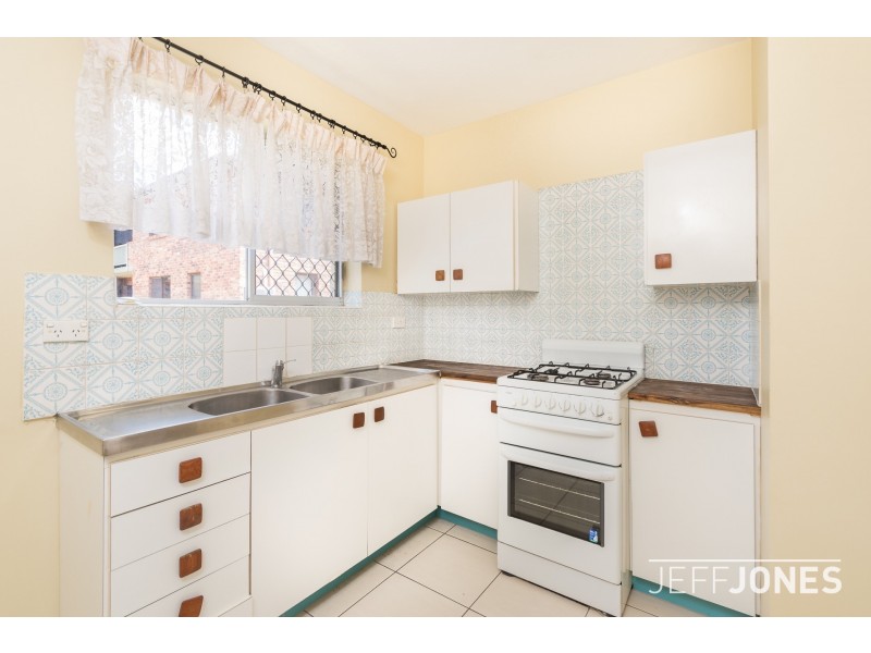 2/111 Park Road, Yeronga QLD 4104