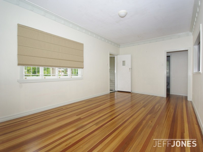 18 Beanga Street, Greenslopes QLD 4120