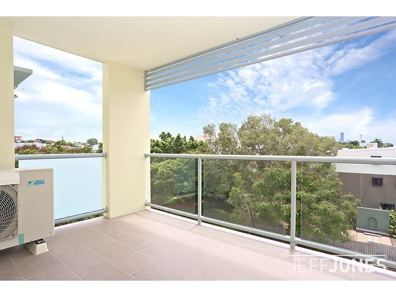 3/143 Cavendish Road, Coorparoo QLD 4151