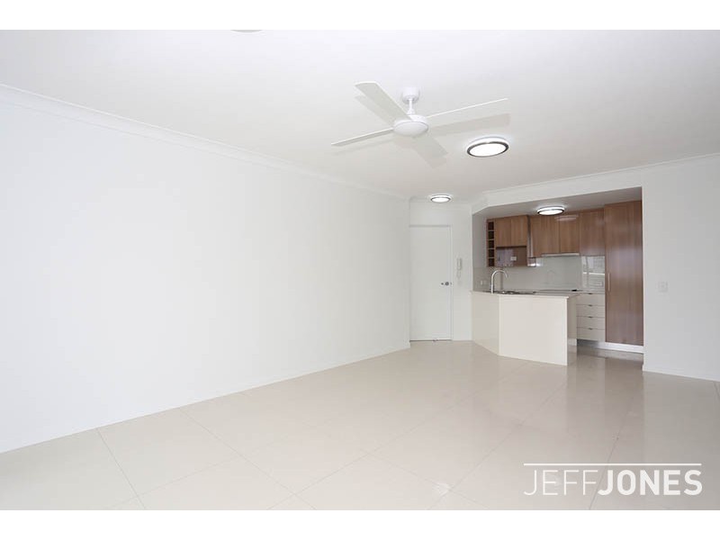 3/143 Cavendish Road, Coorparoo QLD 4151
