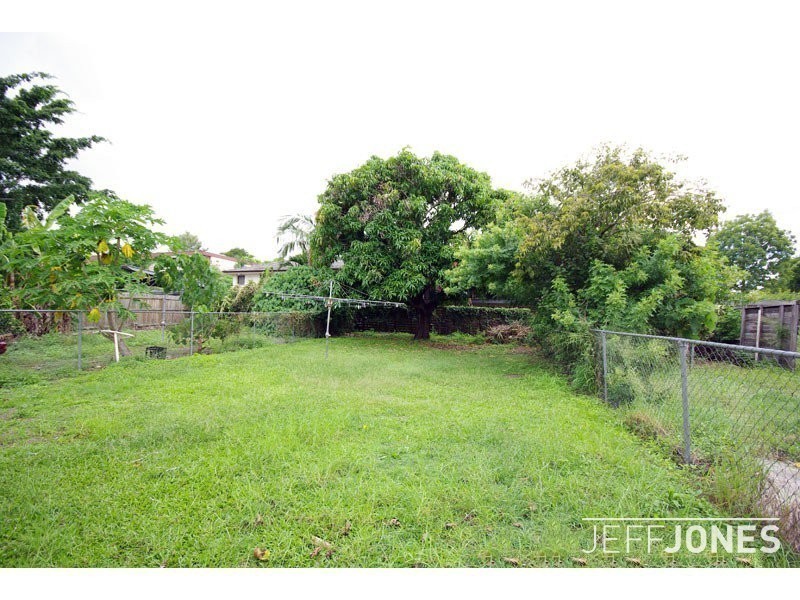 53 Cleveland Street, Greenslopes QLD 4120