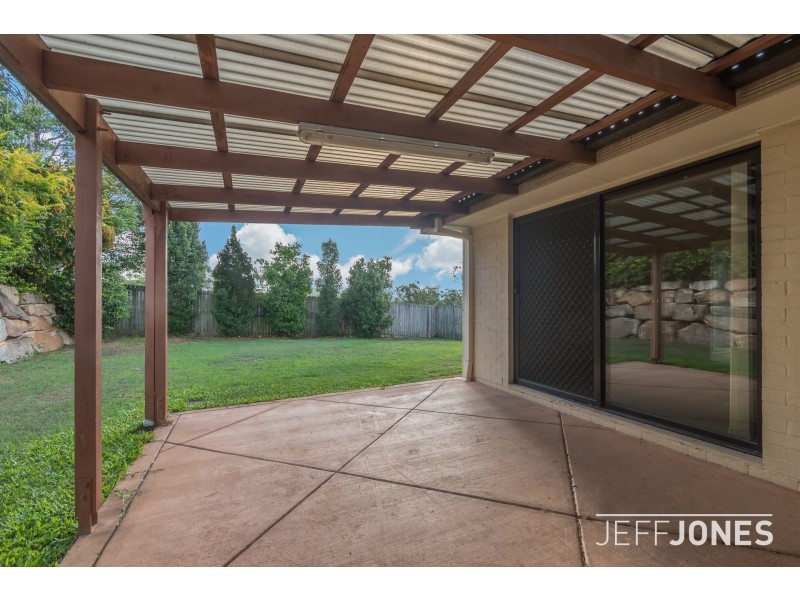 106 Silky Oak Crescent, Carindale QLD 4152