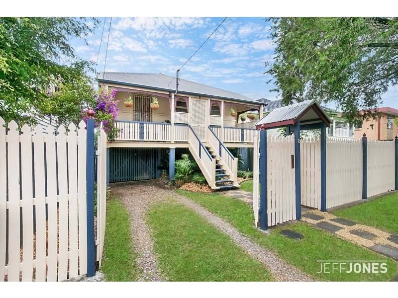 8 Jubilee Street, Greenslopes QLD 4120