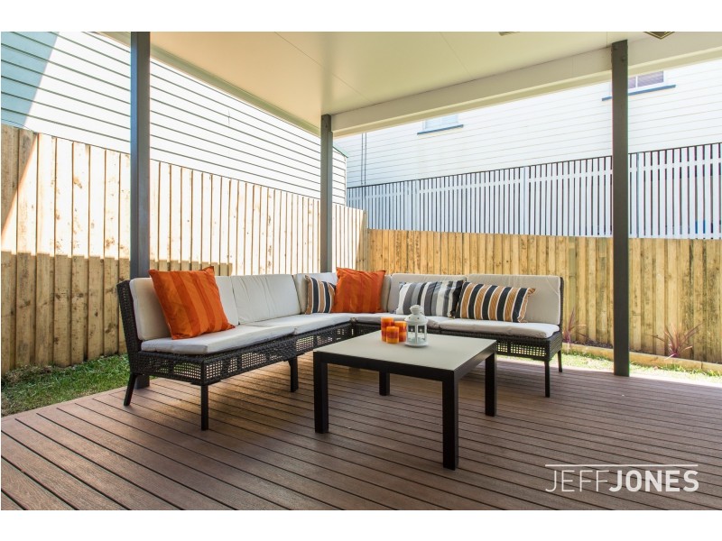 7 St Leonards Street, Coorparoo QLD 4151