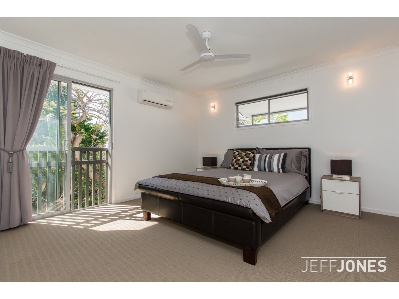 7 St Leonards Street, Coorparoo QLD 4151