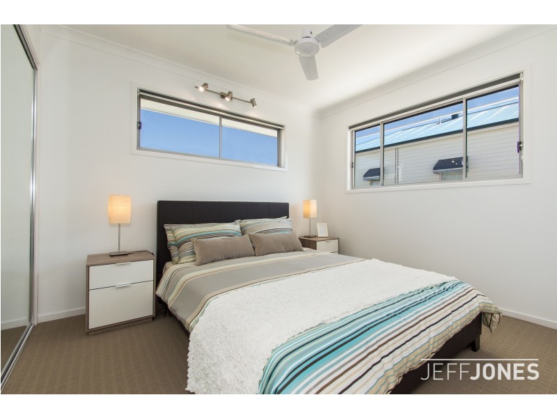 7 St Leonards Street, Coorparoo QLD 4151