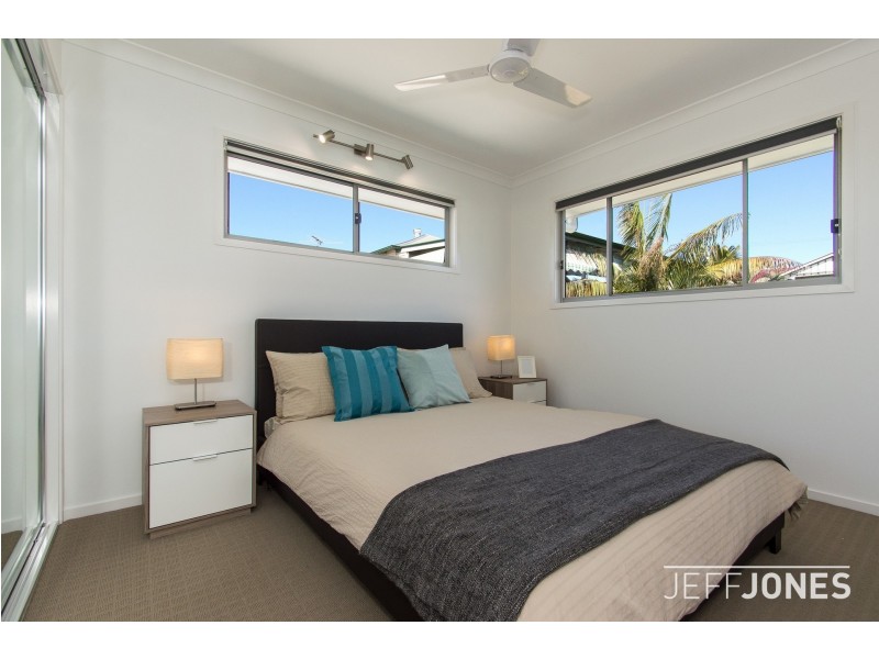 7 St Leonards Street, Coorparoo QLD 4151