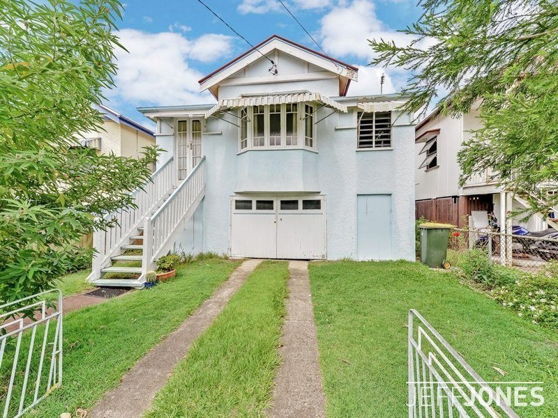 36 Earl Street, Greenslopes QLD 4120