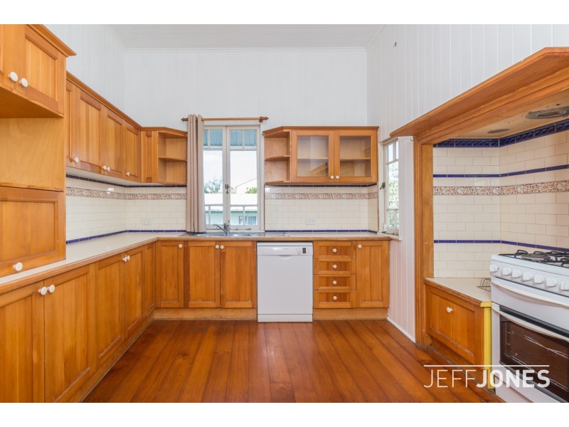 74 Waverley Road, Annerley QLD 4103