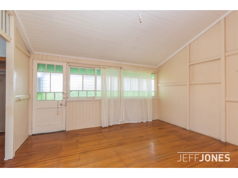 74 Waverley Road, Annerley QLD 4103