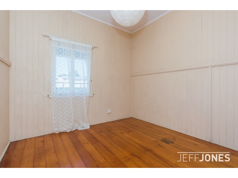 74 Waverley Road, Annerley QLD 4103