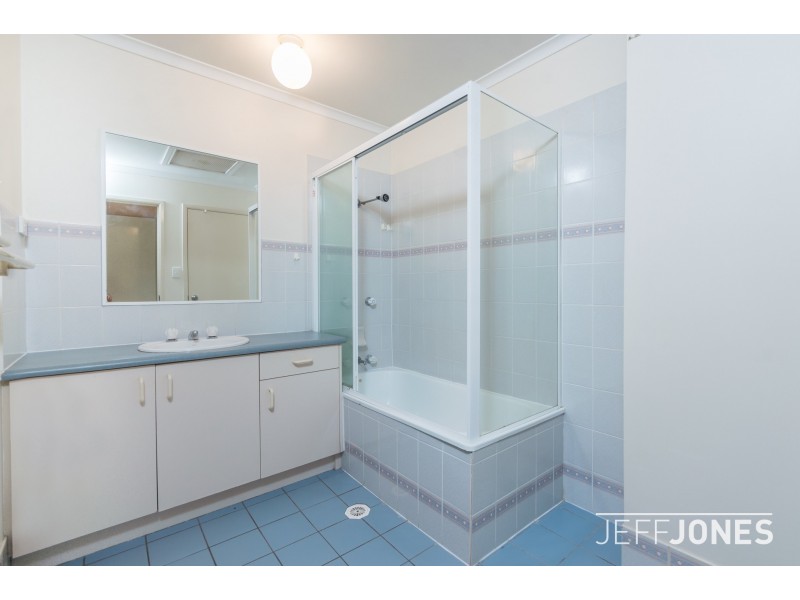 24/7A Copernicus Street, Wynnum West QLD 4178