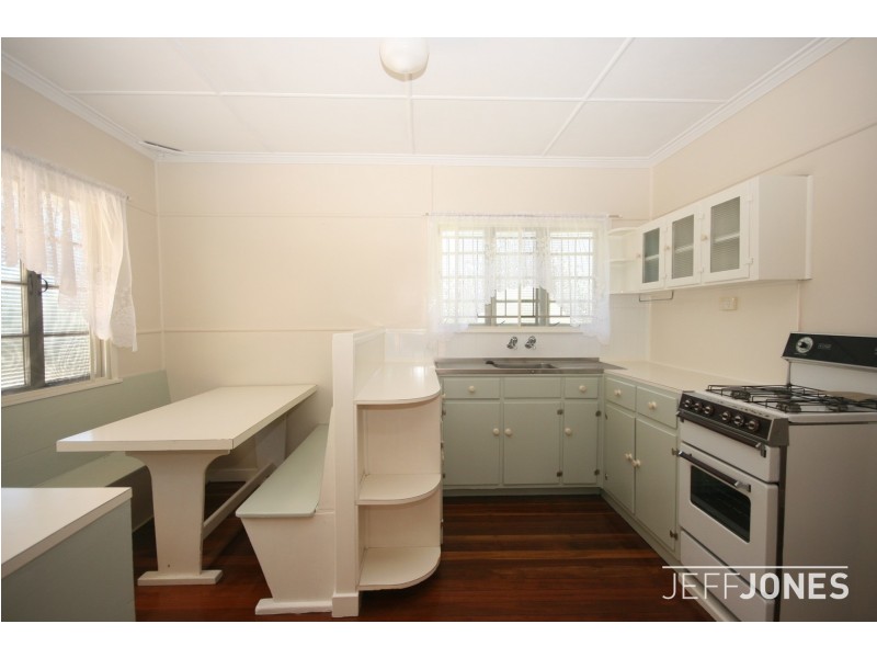 17 Risley Street, Carina QLD 4152