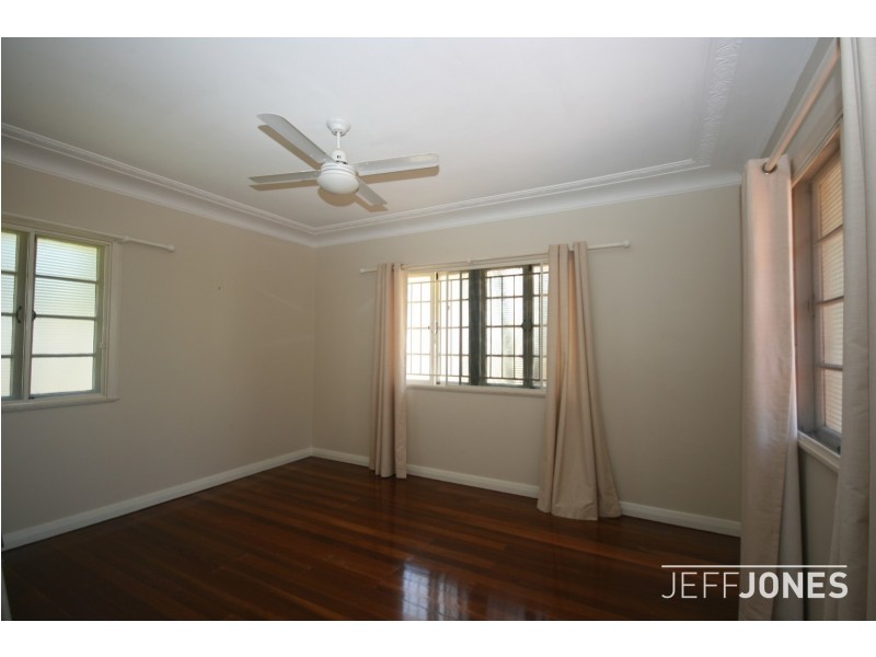 17 Risley Street, Carina QLD 4152