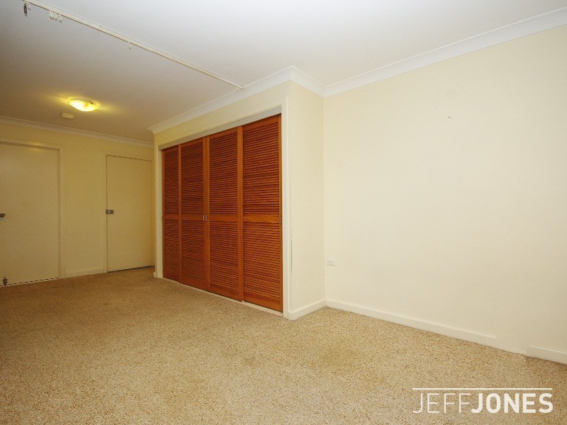 1/110 Ekibin Road, Annerley QLD 4103