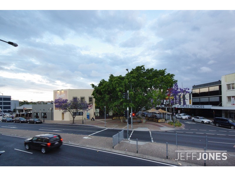 4/12 Old Cleveland Road, Greenslopes QLD 4120