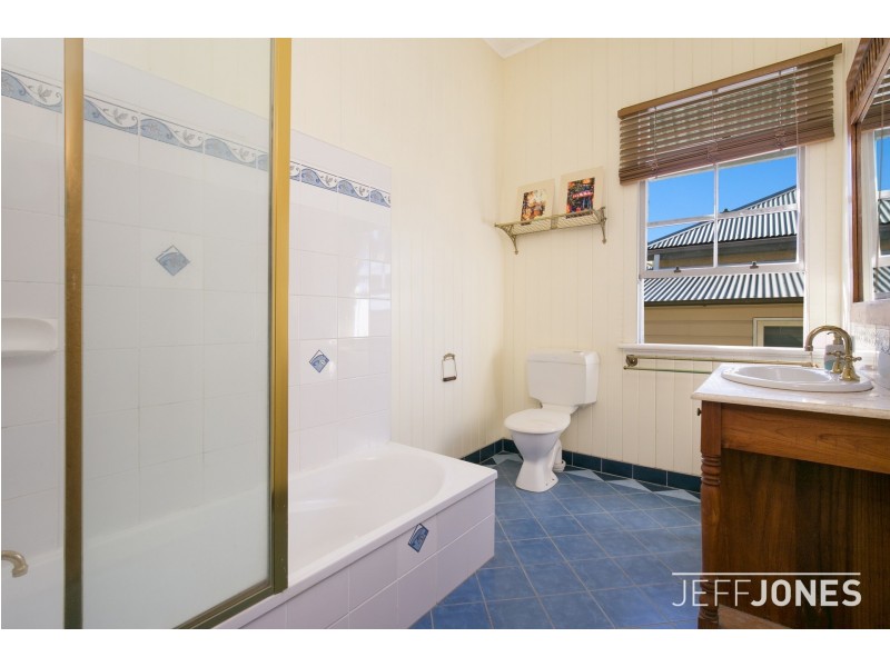 94 Linton Street, Kangaroo Point QLD 4169