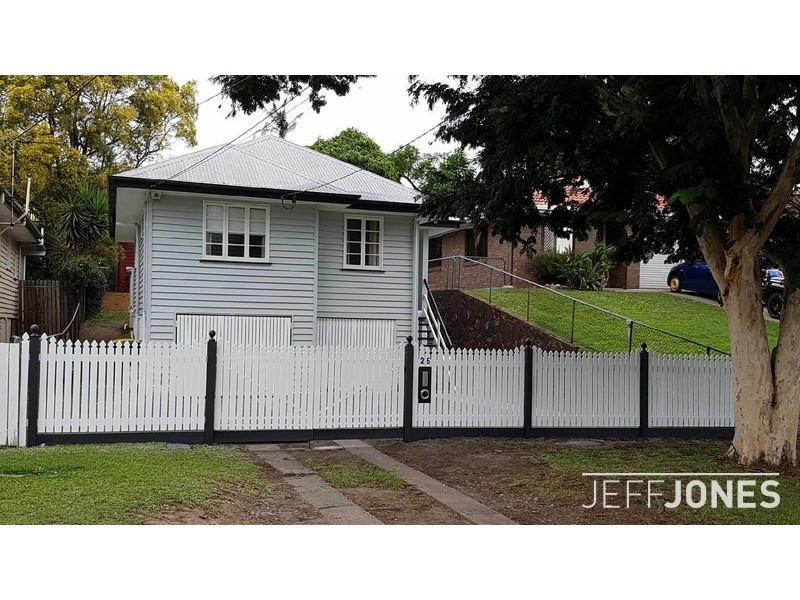 25 Greens Road, Coorparoo QLD 4151