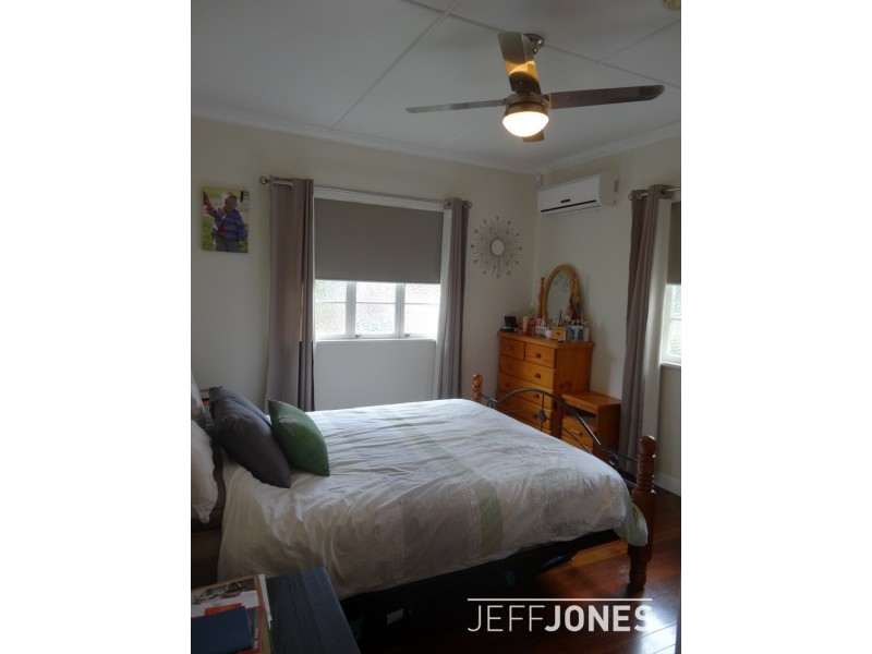 25 Greens Road, Coorparoo QLD 4151