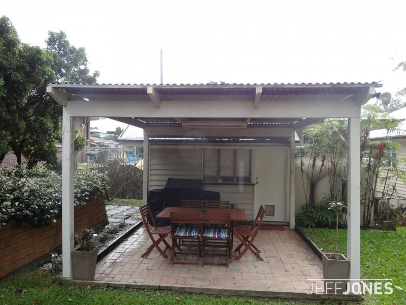 25 Greens Road, Coorparoo QLD 4151