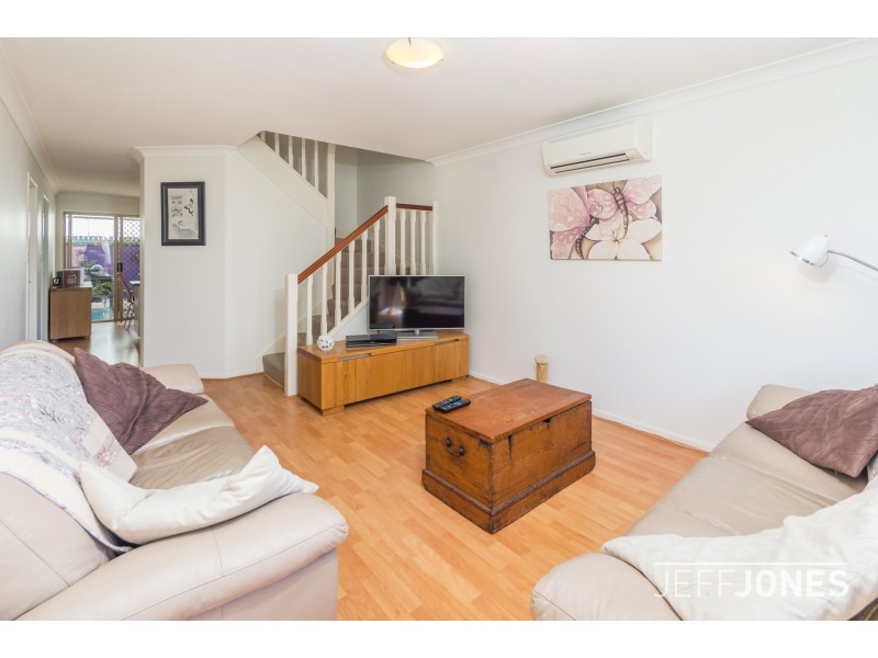 2/22 Hunter Street, Greenslopes QLD 4120