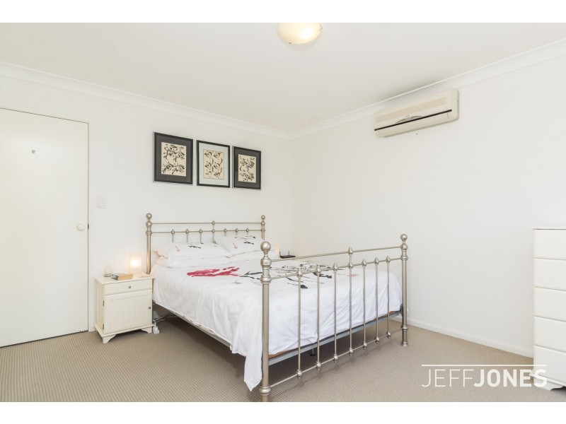 2/22 Hunter Street, Greenslopes QLD 4120