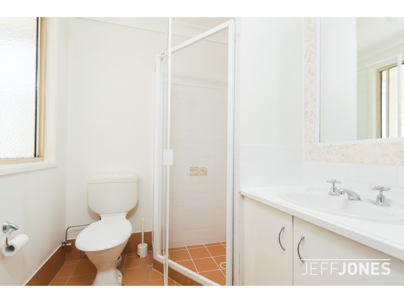 2/22 Hunter Street, Greenslopes QLD 4120