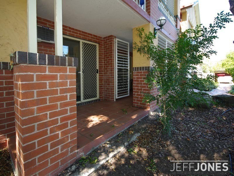 A1/52 Baron Street, Greenslopes QLD 4120