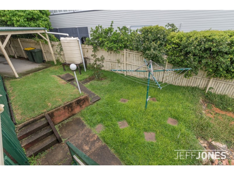 35 Thackeray Street, Norman Park QLD 4170