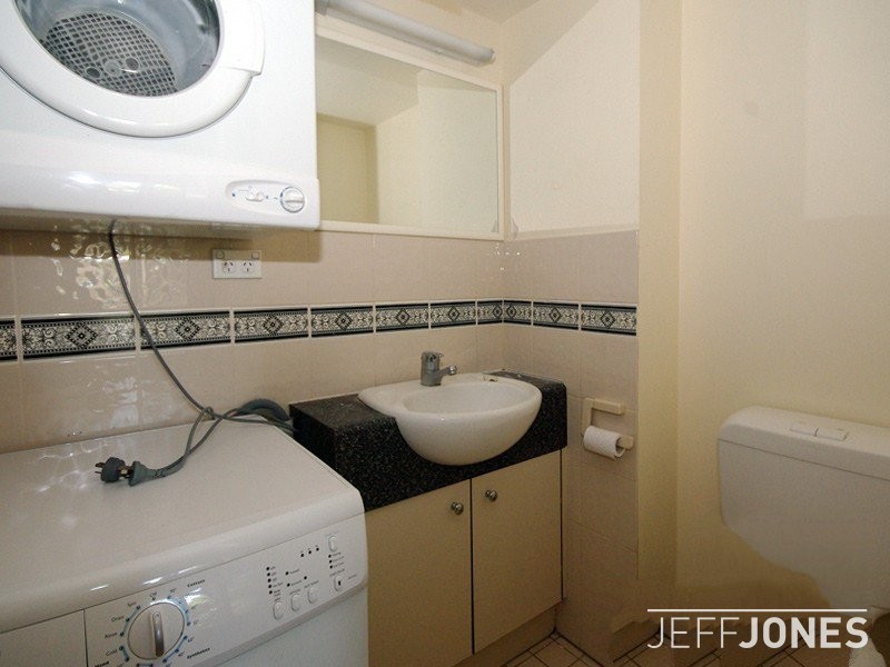 A3/52 Baron Street, Greenslopes QLD 4120