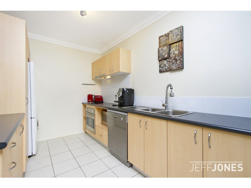 1/53 Hunter Street, Greenslopes QLD 4120