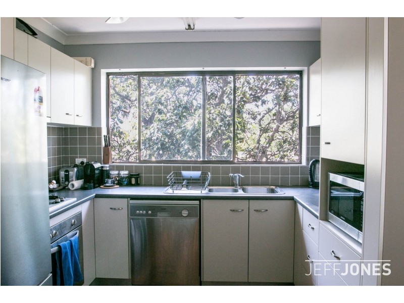 8/12 Carl Street, Woolloongabba QLD 4102