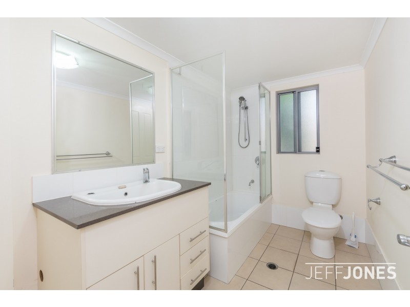 2/20 King Street, Annerley QLD 4103