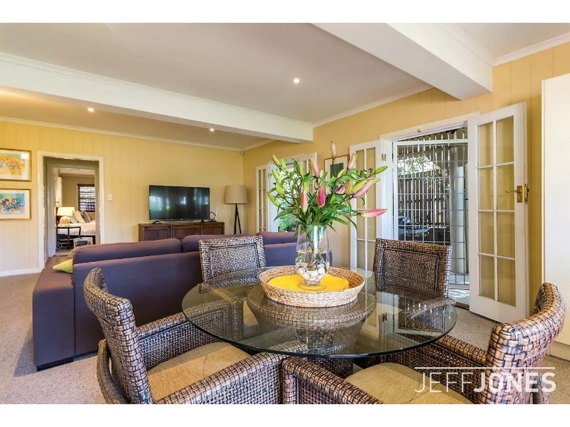 401 Upper Cornwall Street, Greenslopes QLD 4120
