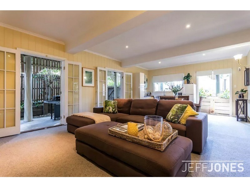 401 Upper Cornwall Street, Greenslopes QLD 4120
