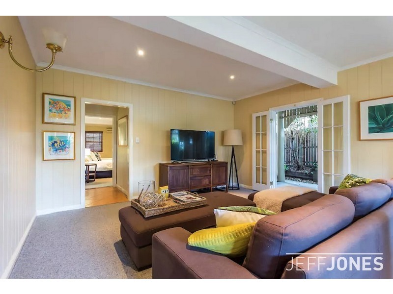 401 Upper Cornwall Street, Greenslopes QLD 4120