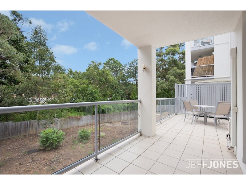 25/108 Nicholson Street, Greenslopes QLD 4120