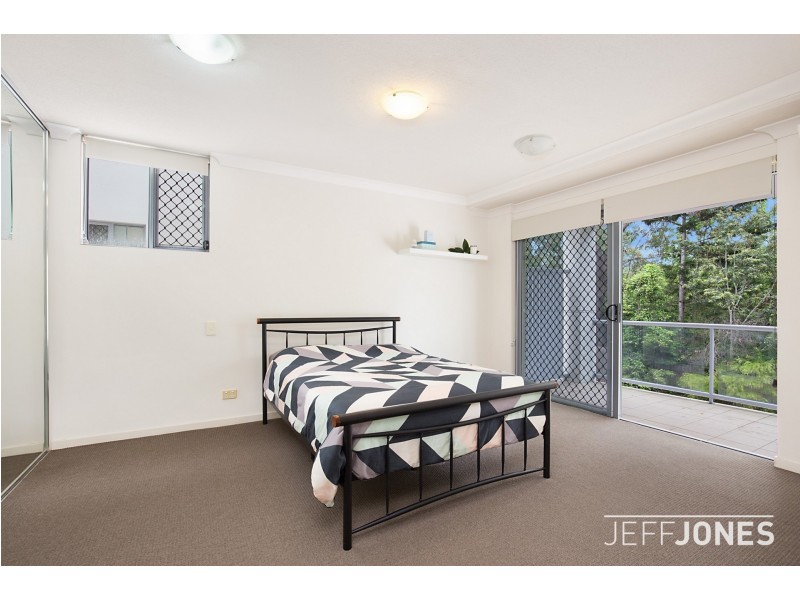 25/108 Nicholson Street, Greenslopes QLD 4120