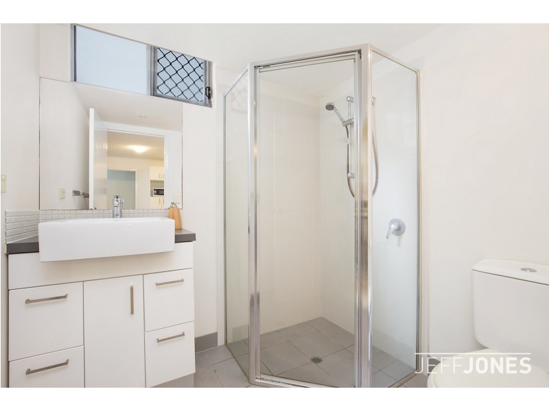 25/108 Nicholson Street, Greenslopes QLD 4120