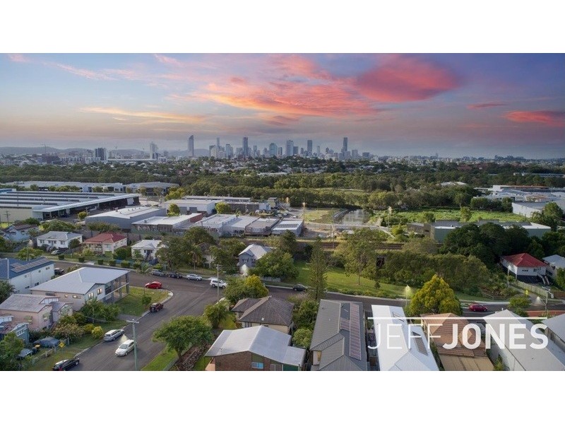 76 Gladstone Street, Coorparoo QLD 4151