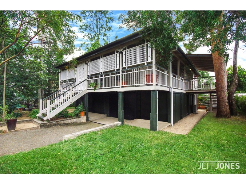 26 Avondale Avenue, Annerley QLD 4103