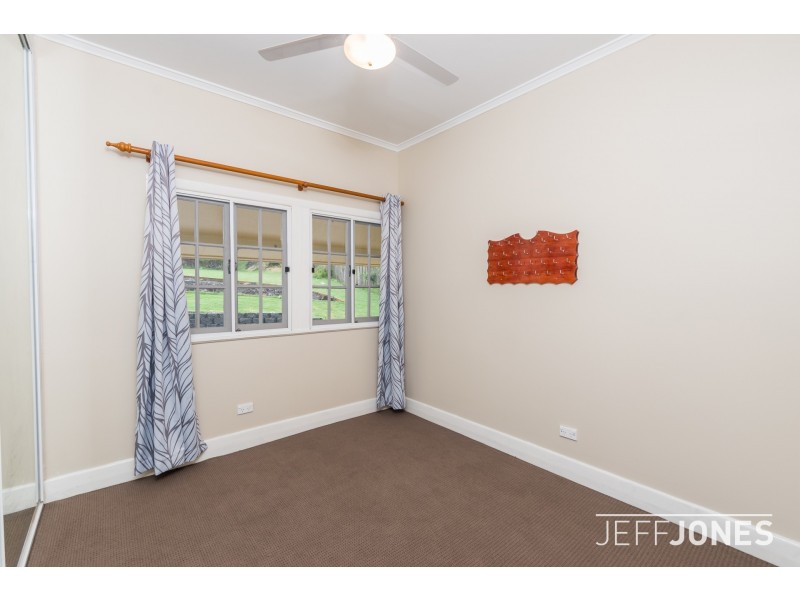 16 Sirius Street, Coorparoo QLD 4151