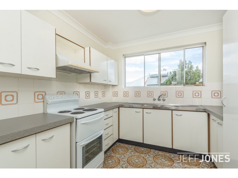 1/35 Henry Street, Greenslopes QLD 4120