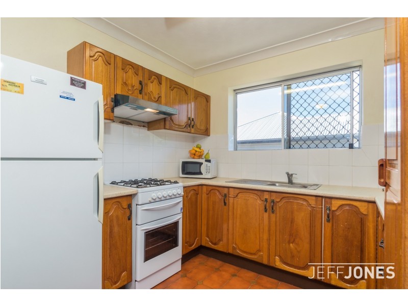 1/88 Victoria Terrace, Greenslopes QLD 4120