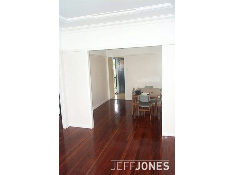 112 Chaucer Street, Moorooka QLD 4105