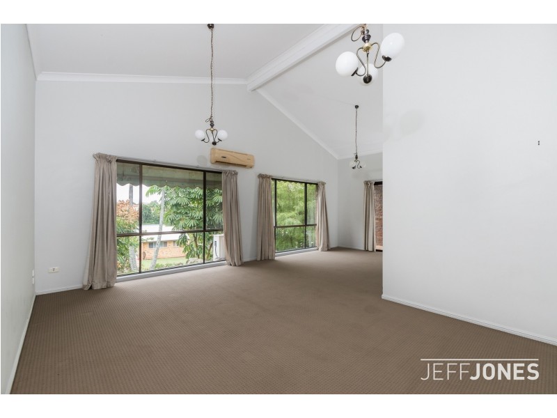 22 Styphelia Street, Mount Gravatt East QLD 4122