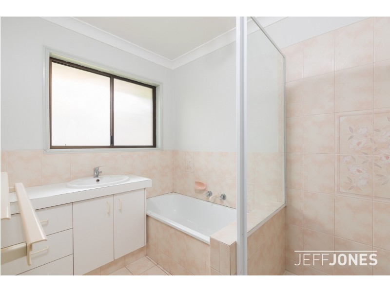 22 Styphelia Street, Mount Gravatt East QLD 4122